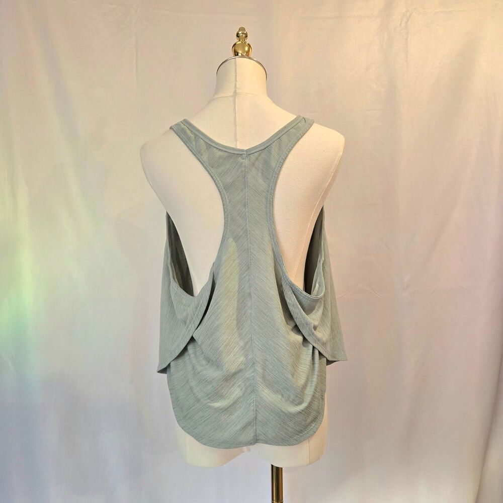 Work Out Tank Top - Picture 2 of 4
